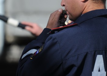 Калужские полицейские нашли 70 доз героина у таксиста