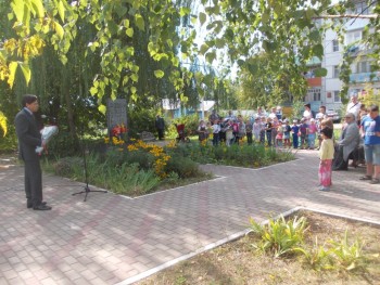 В Куровском установили обелиск воинам-освободителям