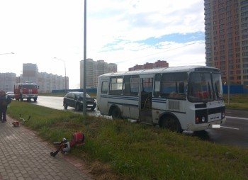 На Правом берегу автоледи протаранила автобус