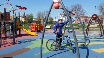 Градоначальник на велосипеде устроил предпраздничный рейд по Калуге