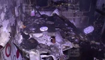 На пожаре в квартире чуть не погибла семья с двумя детьми