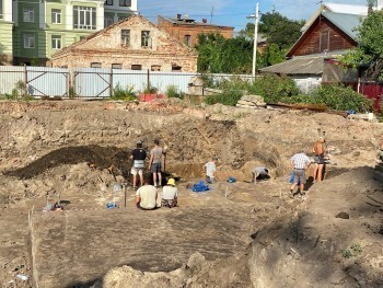 В центре Калуги при раскопках обнаружили деревянный водопровод 19 века