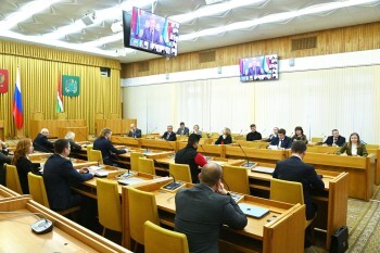 Ликвидацию последствий ураганного ветра рассмотрели на заседании Правительства Калужской области