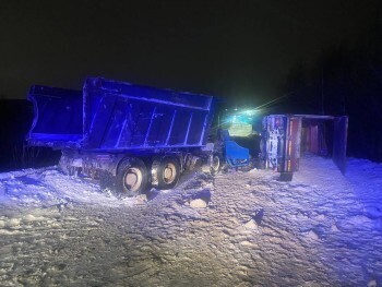 В Калуге из-за ДТП с грузовиками перекрыли дорогу