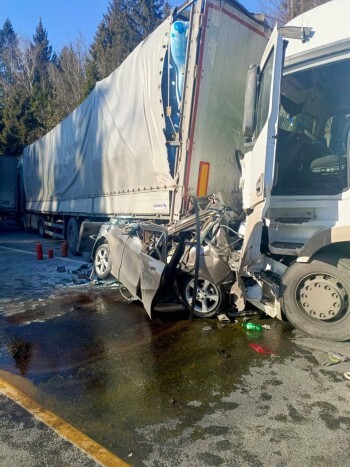Водителю грузовика грозит до 7 лет тюрьмы за гибель двух человек в ДТП