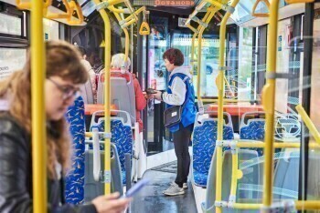 Пользователи СБП могут получать выгоду при поездках в общественном транспорте Калужской области 