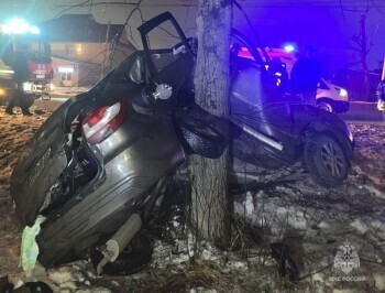 В Калуге на Московской улице в аварии пострадали два человека