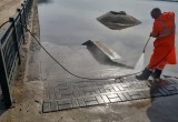 В Калуге набережную Оки очистили от последствий паводка