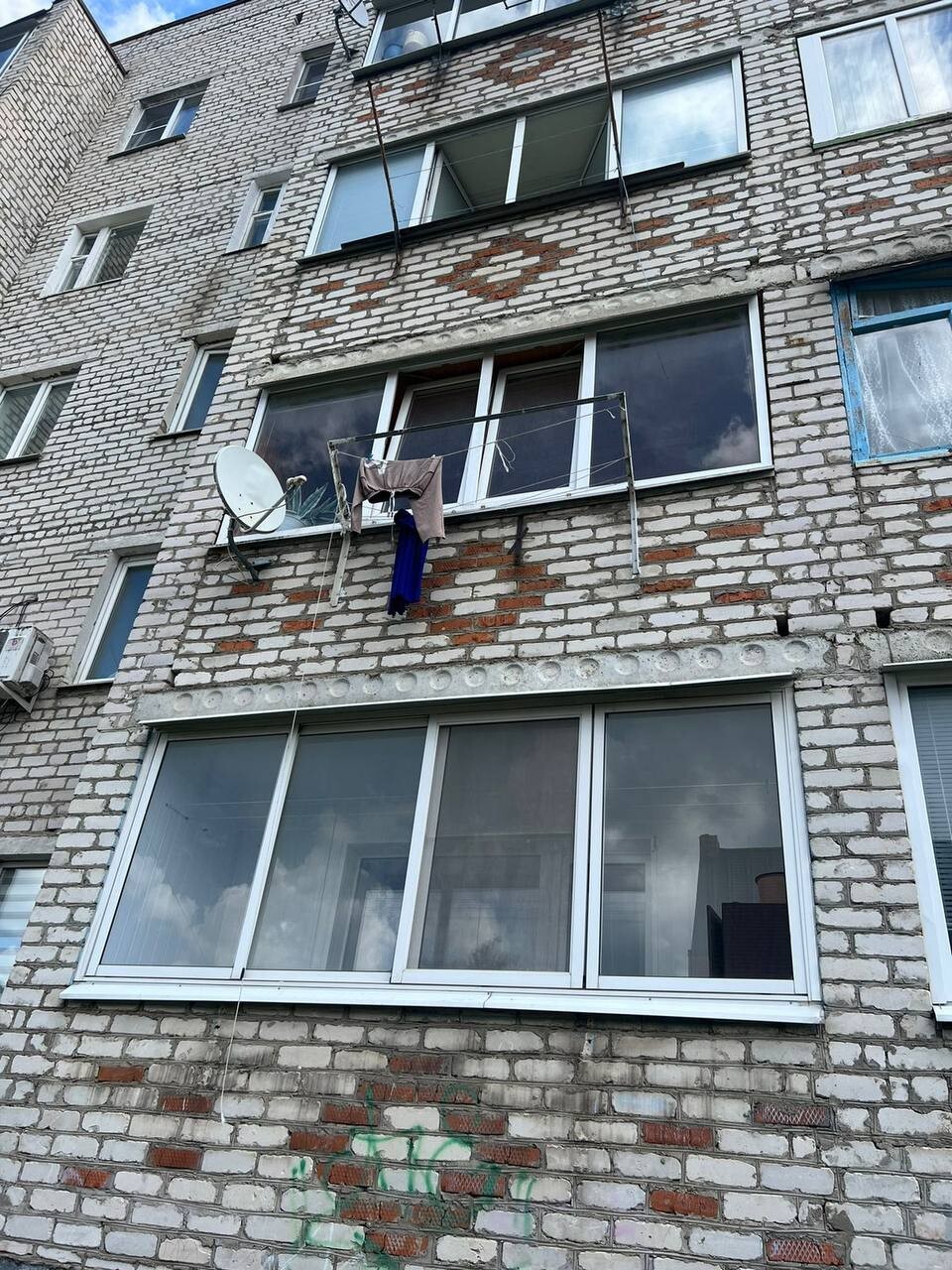 Фото детей выпавших из окна