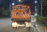 В Калуге дорожные службы подметают и моют дороги и тротуары